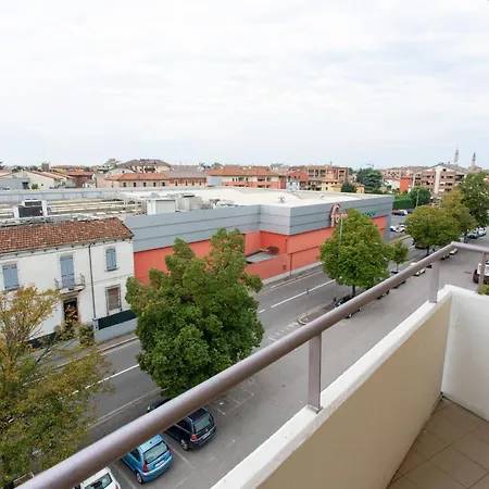 Harmonie House Apartment